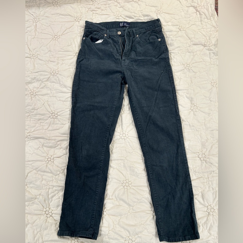 Gap Women’s Straight Leg Corduroys